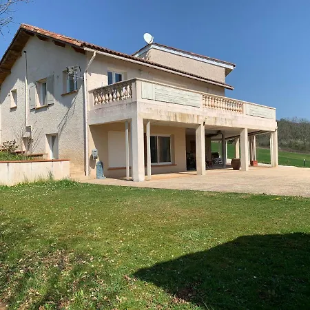 Rez De Piscine, 10 Personnes - Reve De Papillon Et A L'etage, 5 Personnes - Nid D'etoiles, Il S'agit Bien De Deux Individuels Qui Sont Relies Par Un Escalier Interne, Permet A Grande Famille De Louer Les Deux شقة