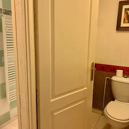 Rez De Piscine, 10 Personnes - Reve De Papillon Et A L'etage, 5 Personnes - Nid D'etoiles, Il S'agit Bien De Deux Individuels Qui Sont Relies Par Un Escalier Interne, Permet A Grande Famille De Louer Les Deux