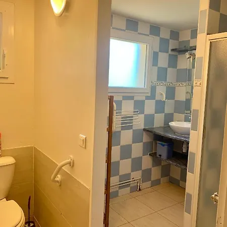 Rez De Piscine, 10 Personnes - Reve De Papillon Et A L'etage, 5 Personnes - Nid D'etoiles, Il S'agit Bien De Deux Individuels Qui Sont Relies Par Un Escalier Interne, Permet A Grande Famille De Louer Les Deux * Saint-Géry