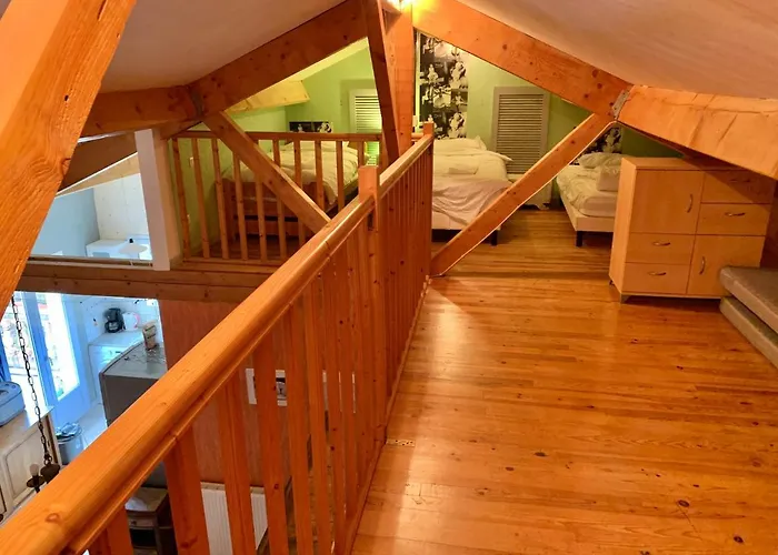 Rez De Piscine, 10 Personnes - Reve De Papillon Et A L'etage, 5 Personnes - Nid D'etoiles, Il S'agit Bien De Deux Individuels Qui Sont Relies Par Un Escalier Interne, Permet A Grande Famille De Louer Les Deux 아파트 Saint-Géry