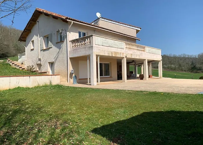 Rez De Piscine, 10 Personnes - Reve De Papillon Et A L'etage, 5 Personnes - Nid D'etoiles, Il S'agit Bien De Deux Individuels Qui Sont Relies Par Un Escalier Interne, Permet A Grande Famille De Louer Les Deux 아파트