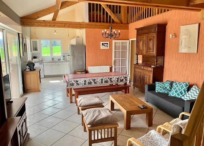 Rez De Piscine, 10 Personnes - Reve De Papillon Et A L'etage, 5 Personnes - Nid D'etoiles, Il S'agit Bien De Deux Individuels Qui Sont Relies Par Un Escalier Interne, Permet A Grande Famille De Louer Les Deux 아파트 Saint-Géry