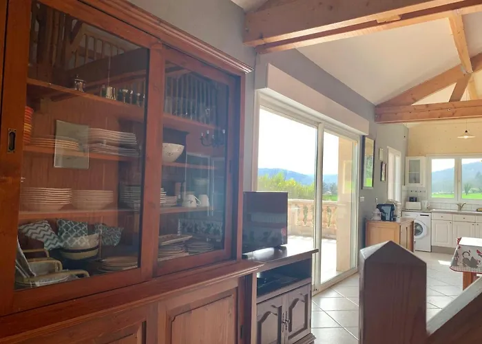 Rez De Piscine, 10 Personnes - Reve De Papillon Et A L'etage, 5 Personnes - Nid D'etoiles, Il S'agit Bien De Deux Individuels Qui Sont Relies Par Un Escalier Interne, Permet A Grande Famille De Louer Les Deux Saint-Géry